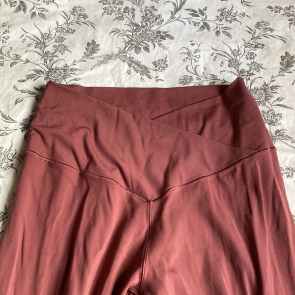 Aerie Crossover Leggings - Picture 2 of 4